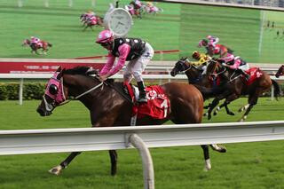 Reigning Hong Kong Horse of the Year, Beauty Generation registered his eighth win from his last 11 starts and his fourth in a row.